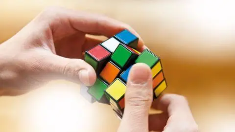قانون روبیک و مضرات مقایسه کردن.jpg5