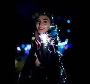 تولد مریم مومن