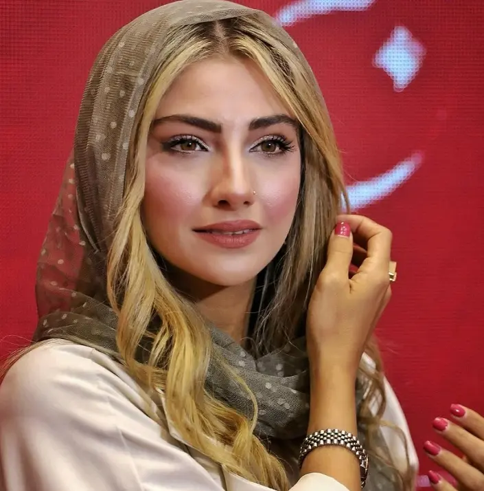 محیا دهقانی (5)