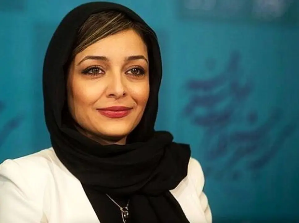 ساره بیات