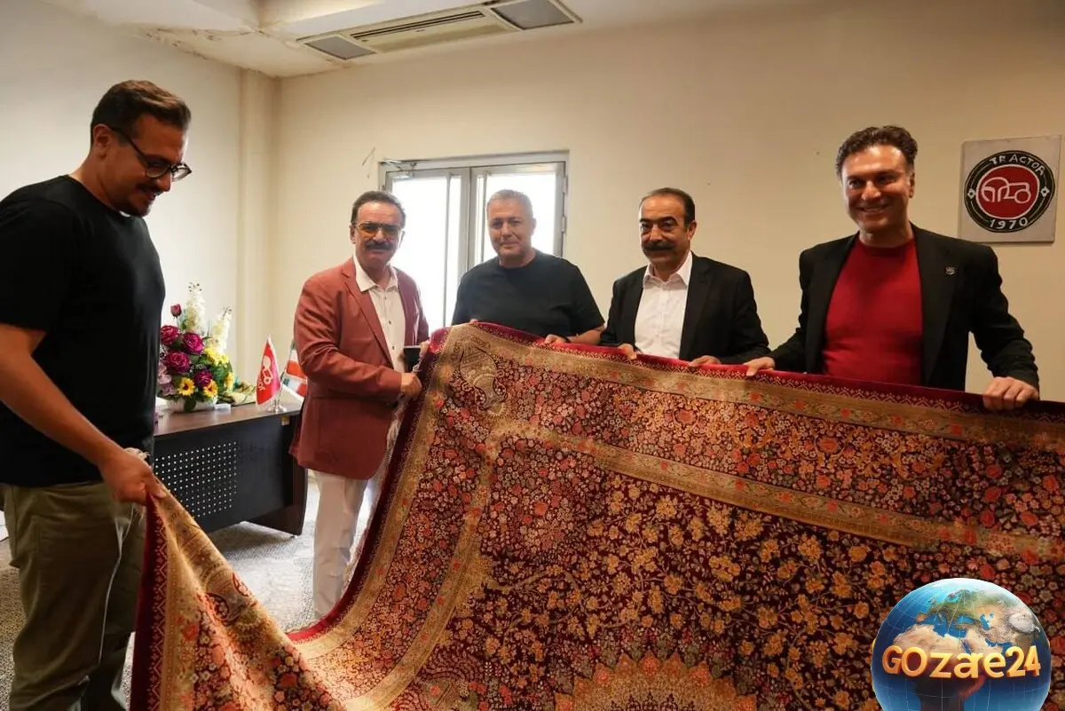 هدیه زنوزی به اسکوچیچ