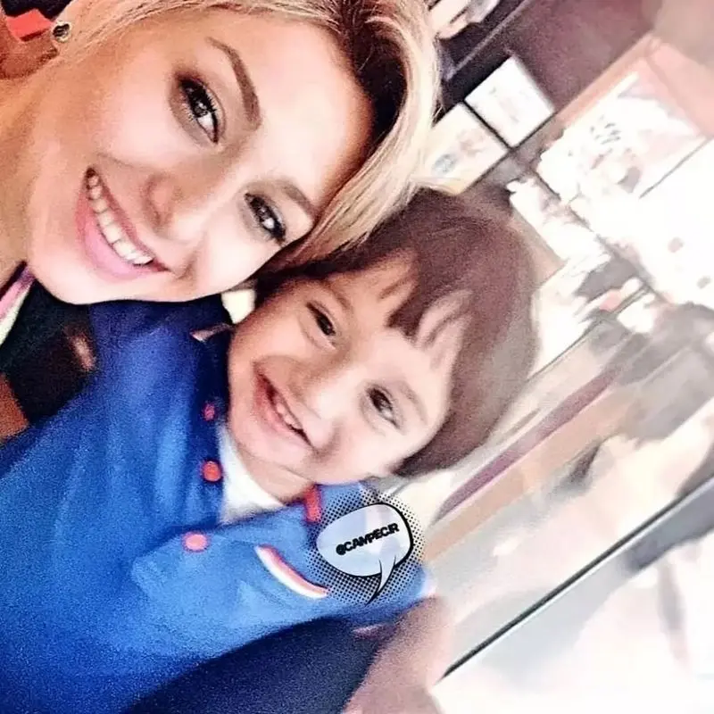 نگین عبداللهی بازیگر ترش و شیرین