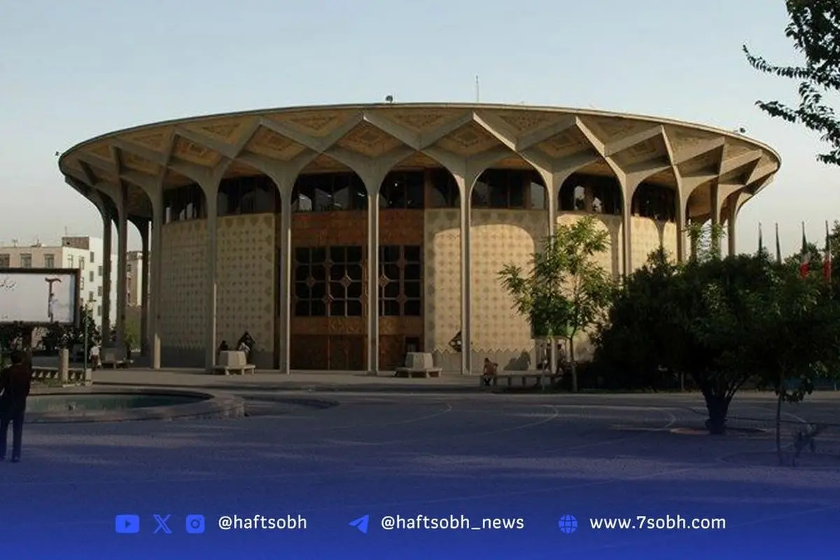تئاترشهر در حصار زمان و خاطرات: سفر در گذر تاریخ، تخریب و تلاش برای حفظ میراث فرهنگی
