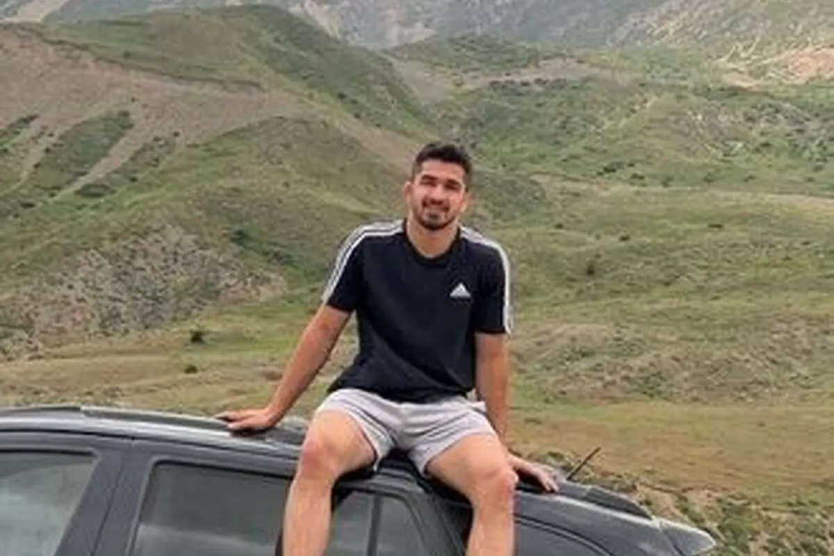 تفریحات سالم و جالب امیرمحمد یزدانی کشتی‌گیر ملی‌پوش: از شکستن چوب هیزم تا دوستی با حیوانات و تیراندازی + فیلم