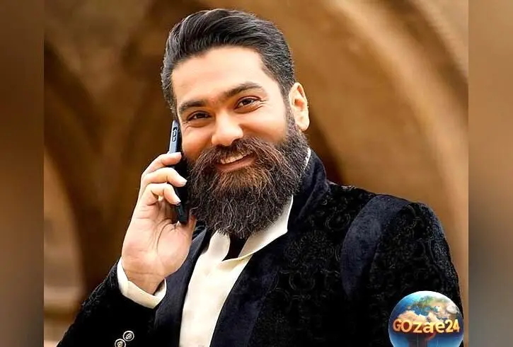 اجرای زنده و بی‌نظیر علی زندوکیلی در خودرو با استایل گنگ + فیلم کامل