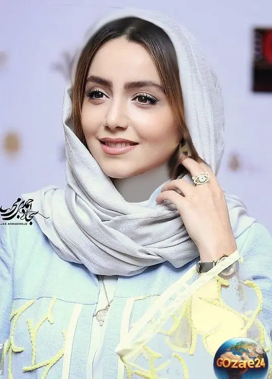 مدل مانتو ژاکارد نازنین بیاتی؛ استایلی شیک و مزونی با طرح و رنگ‌های جذاب