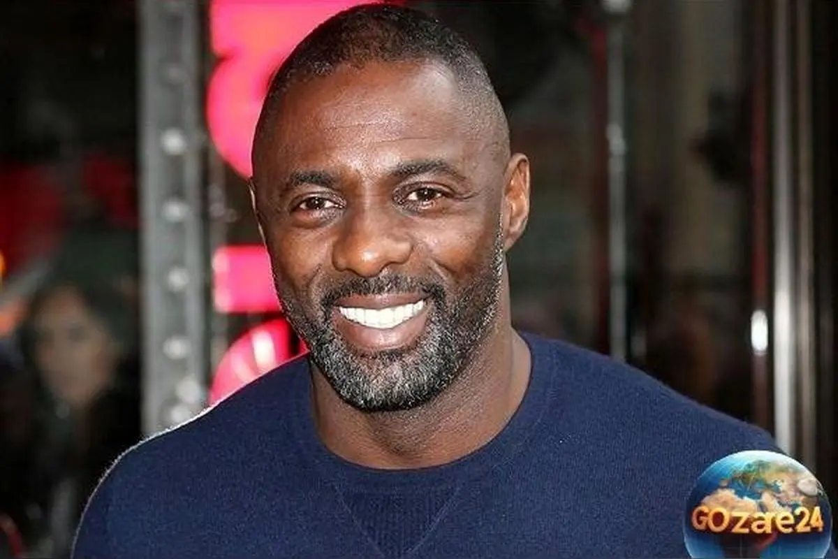 ادریس البا با قفل کردن گوشی‌اش روی مجسمه مومی در لندن و تماس تصویری با مادرش، اقدام جالب و متفاوت در مراسم رونمایی