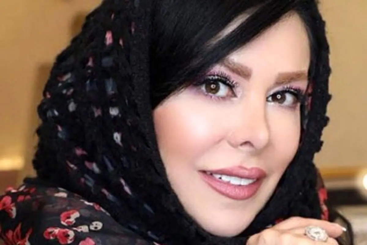 فلور نظری دلتنگی‌های خود را بر سر مزار مادرش به اشتراک گذاشت + عکس احساسی
