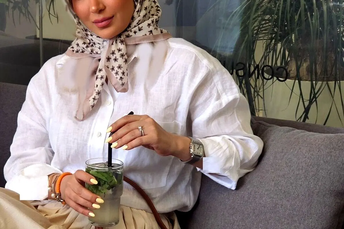 استایلی خنک و شیک از مینا مختاری در تابستان؛ لحظه‌های خانوادگی دلنشین با لباس‌های ساده و مدرن