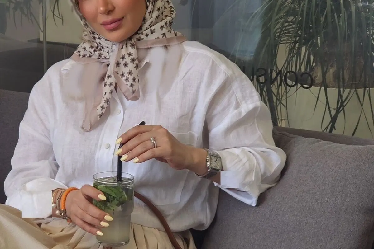 استایلی خنک و شیک از مینا مختاری در تابستان؛ لحظه‌های خانوادگی دلنشین با لباس‌های ساده و مدرن