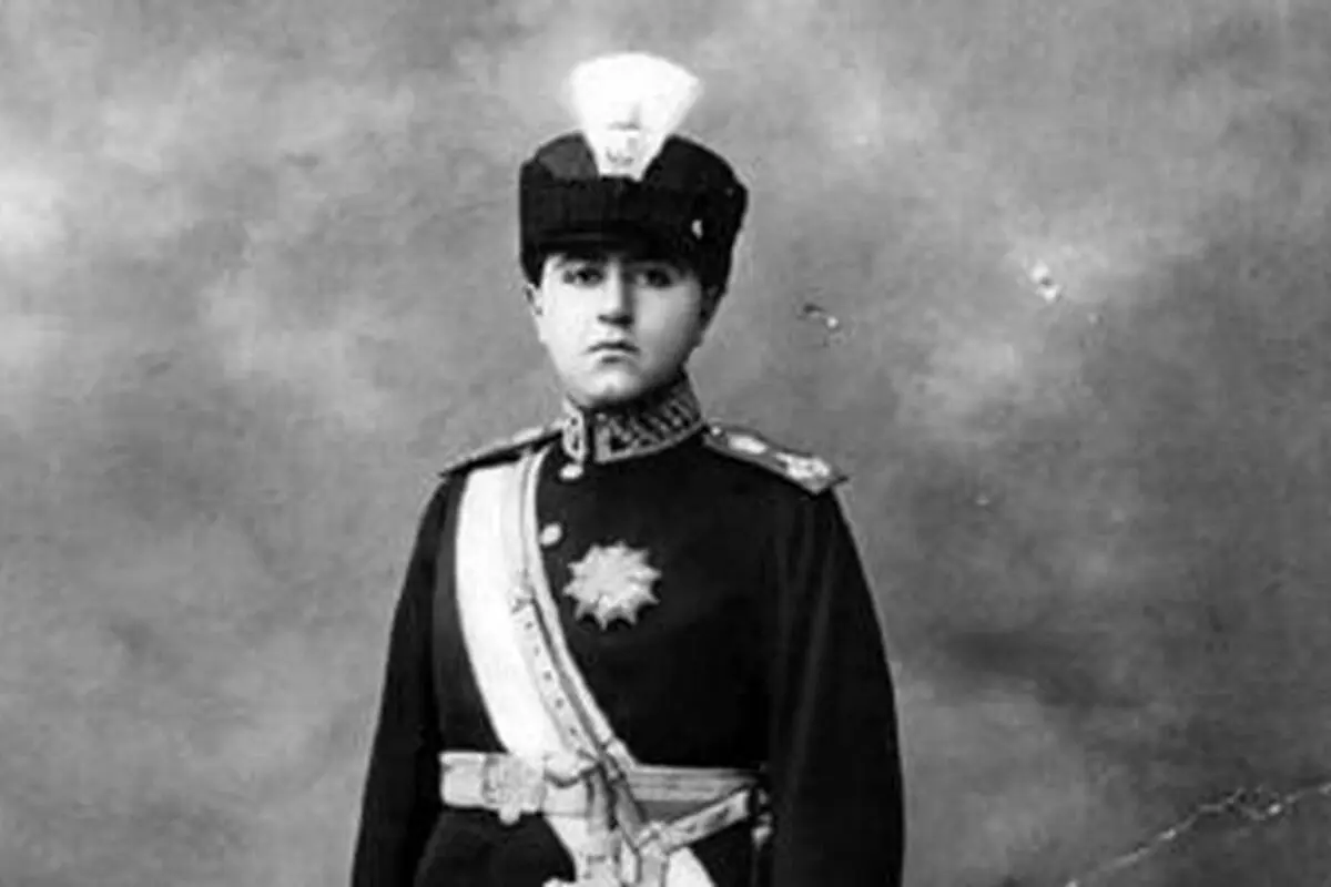 عروس چهارده‌ساله قاجاری با لقب «شمس اعظم»؛ داستان زندگی قمرتاج، دختر اشرافی احمدشاه