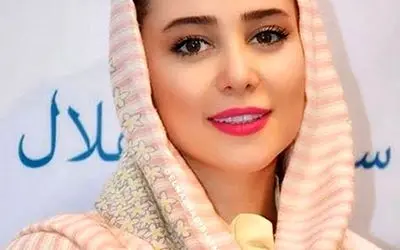 نازنین بیاتی و الناز حبیبی در یک مراسم با استایل‌های متفاوت: کلاسیک در مقابل اسپرت