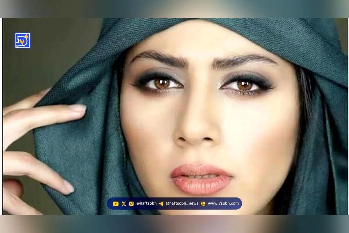 عکس هنری و بیوگرافی مونا فرجاد؛ بازیگر جوان و پرکار سینما و تلویزیون با استایل خاص و علاقه‌مندی به پرسپولیس