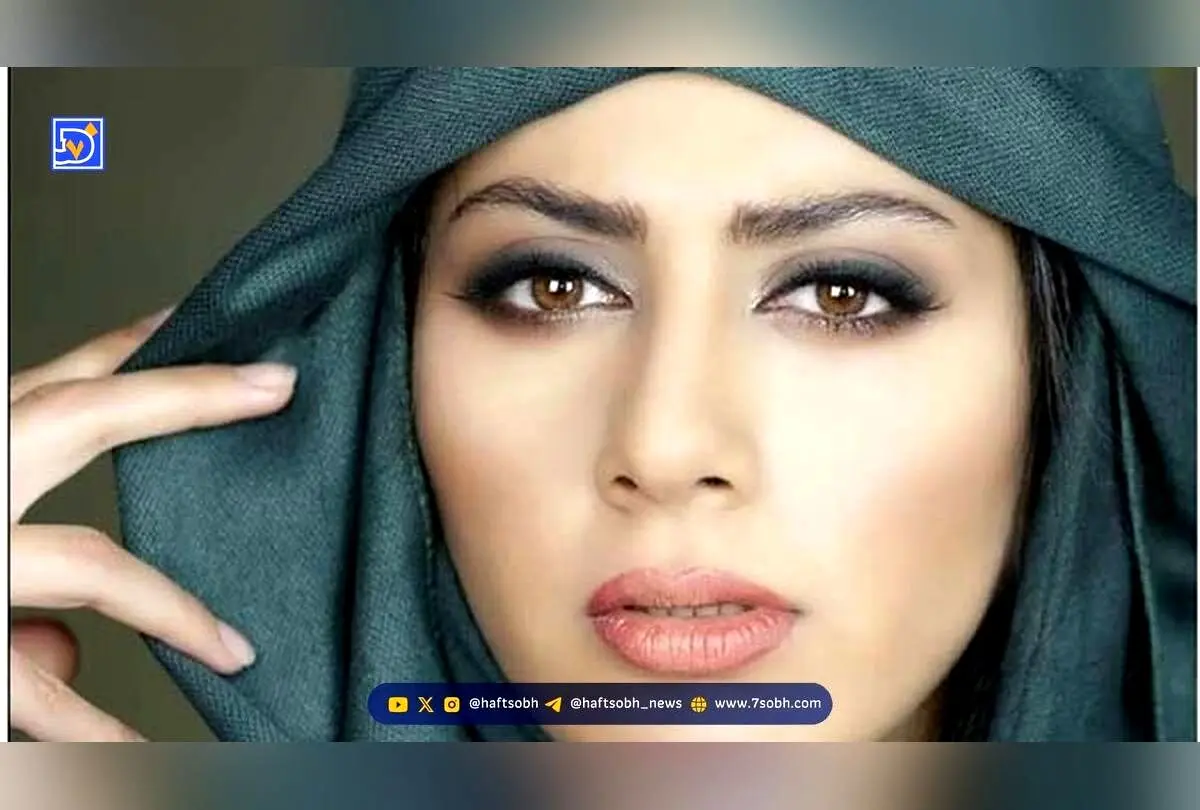 عکس هنری و بیوگرافی مونا فرجاد؛ بازیگر جوان و پرکار سینما و تلویزیون با استایل خاص و علاقه‌مندی به پرسپولیس