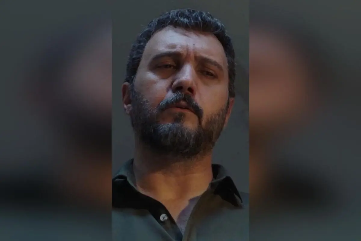قسمت هشتم سریال جذاب #شغال در فیلیمو و زی‌ویژن، جمعه ۲۸ شهریور ساعت ۸ صبح منتشر می‌شود! در این قسمت، داستانی جهنمی و پرهیجان رقم می‌خورد که نباید از دست بدهید. کارگردانی اثر بر عهده بهرنگ توفیقی، تهیه‌کنندگی علی طلوعی و نویسندگی زامیاد سعدوندیان است. محصو