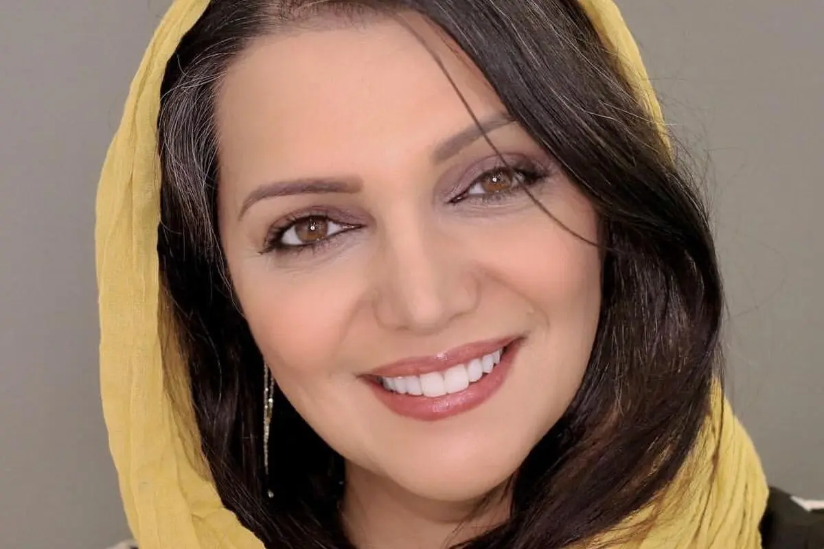 سلفی احساسی الهام پاوه نژاد در گلخانه زیبای خانه‌اش + متن شعر سعدی و جدیدترین اخبار زندگی هنرمند