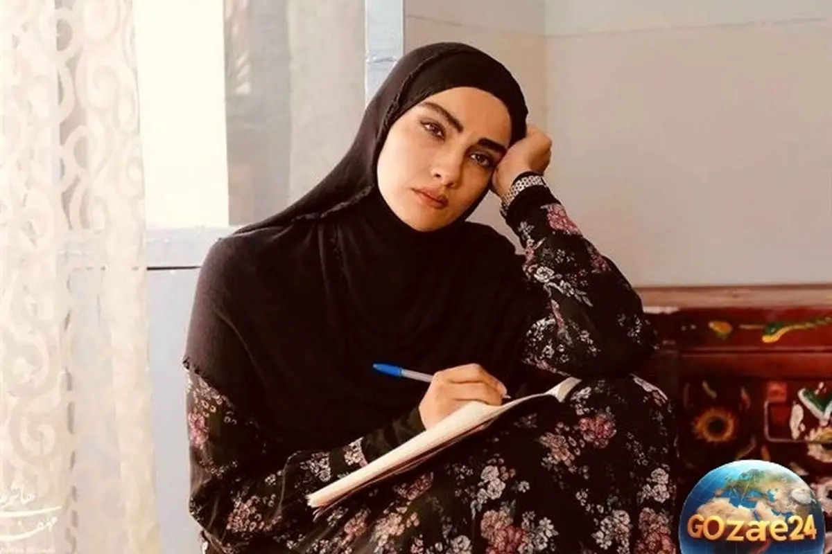 حجاب زیبا و هنر دستساز محیا دهقانی بازیگر سریال نجلا با شال بندری باتیک و دستساز