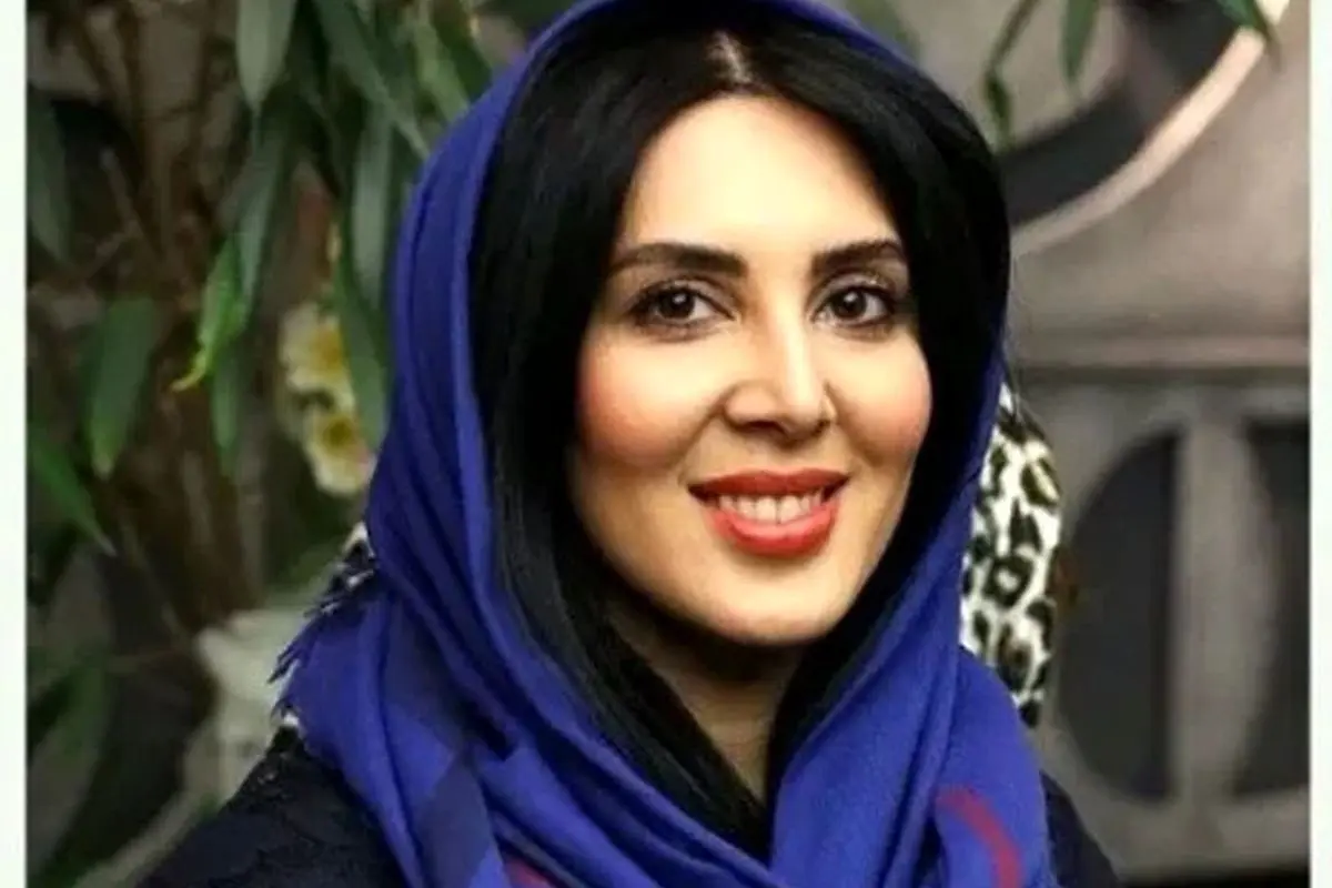 مدلینگ استایل لاکچری لیلا بلوکات با مانتوی برند اروپایی گرانقیمت و شیک