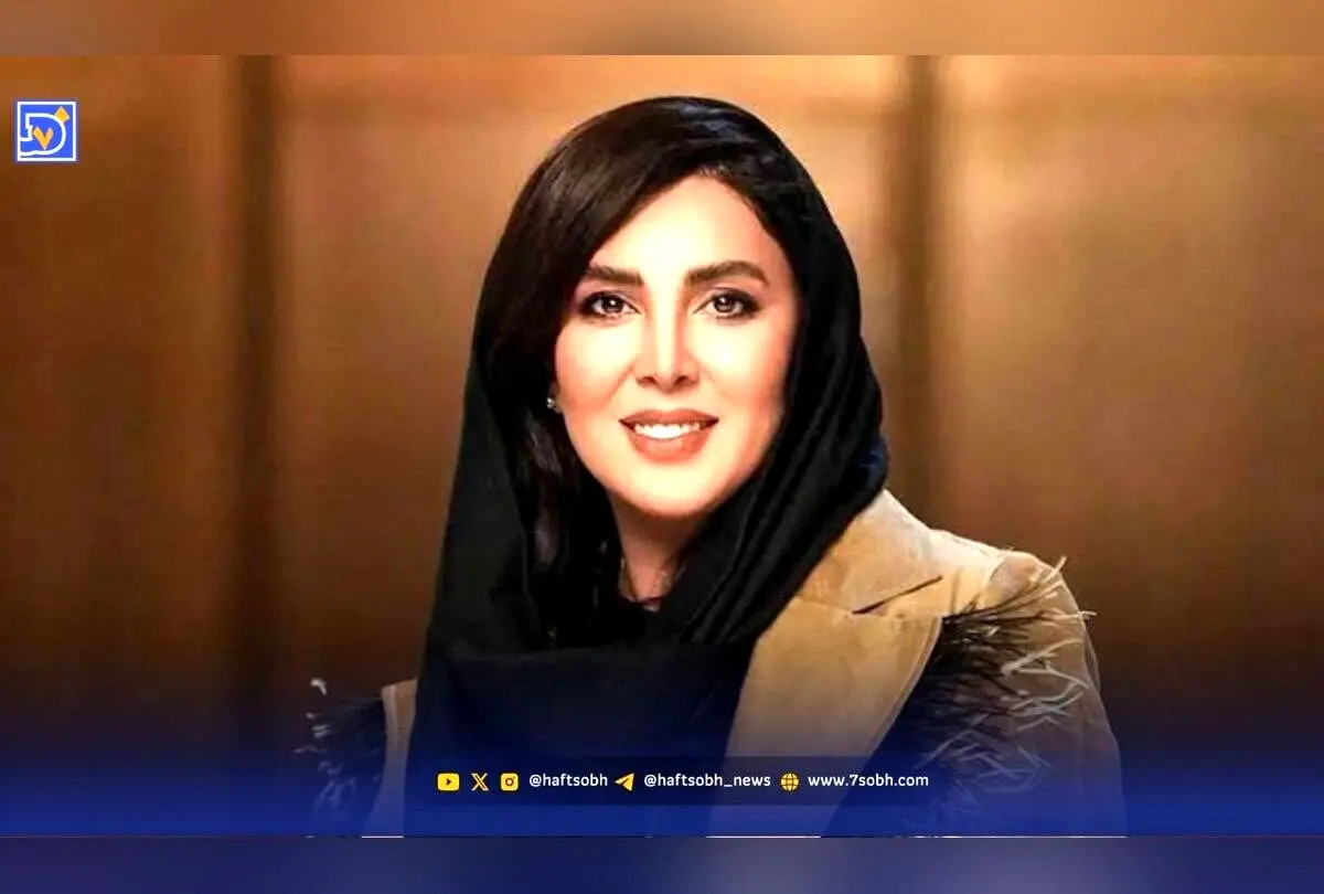 لیلا بلوکات در ۴۲ سالگی مقابل تصویر کودکی‌اش در آغوش پدر؛ سفر در زمان هنرپیشه محبوب ایران