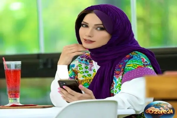 تصویر شهرزاد کمال‌زاده با لباس سنتی ایرانی در حیاط تاریخی، نمادی از زیبایی و اصالت فرهنگی