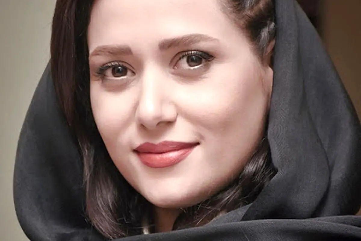 خلاقیت بی‌نظیر اوستا قناد در ساخت کیک تولد سه‌بعدی و لاکچری پریناز ایزدیار + عکس‌های دیدنی و دسته گل رز غول‌پیکر