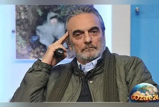 همایون ارشادی با نوه‌های اروپایی و پسر ناتنی در کنار خانواده در حال تماشای مسابقه