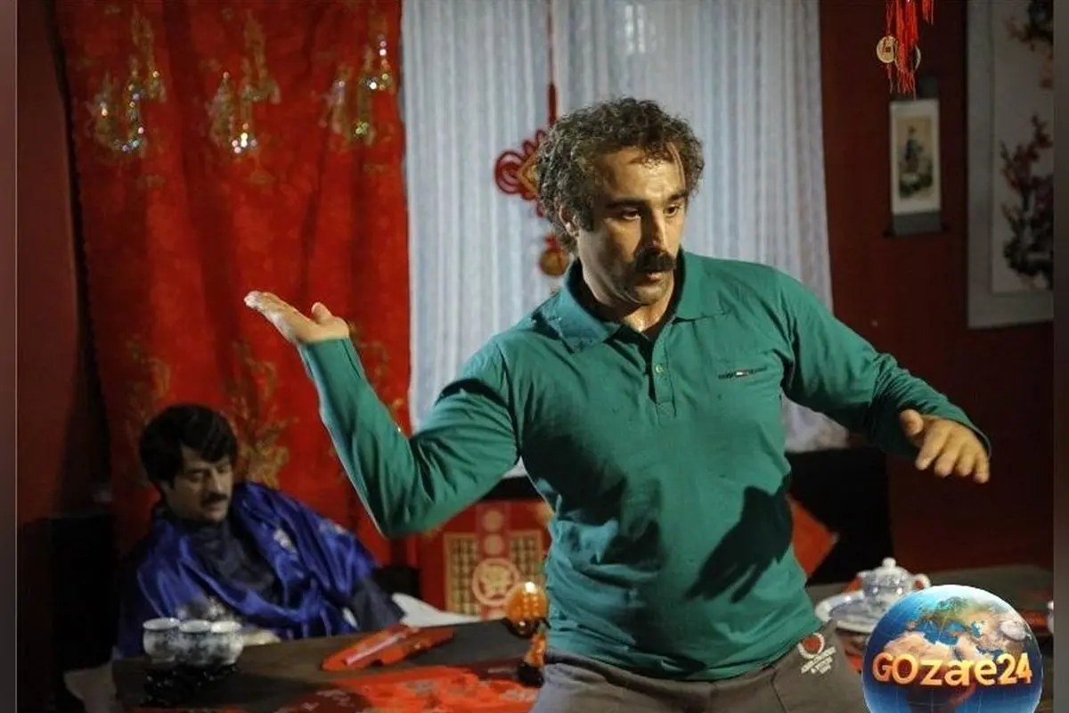 محسن تنابنده و خانواده‌اش در راه خانه مادر برای خوردن قرمه سبزی؛ لحظه‌های جالب و بامزه پسرش با نمک!