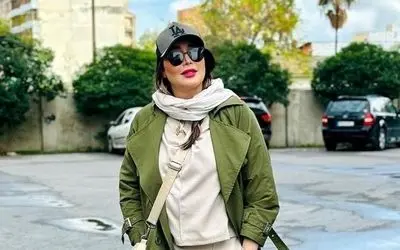 سارا منجزی‌پور درخشید با مانتوهای طراحی خاص و استایلی ترکیبی از هنر و اصالت