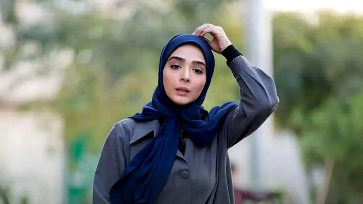 ژست خاص المیرا دهقانی در سریال «لحظه گرگ و میش» و جدیدترین عکس او در اینستاگرام