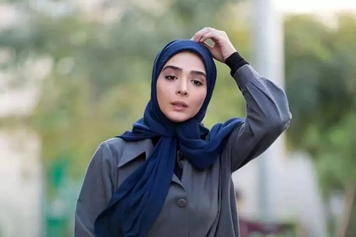 ژست خاص المیرا دهقانی در سریال «لحظه گرگ و میش» و جدیدترین عکس او در اینستاگرام