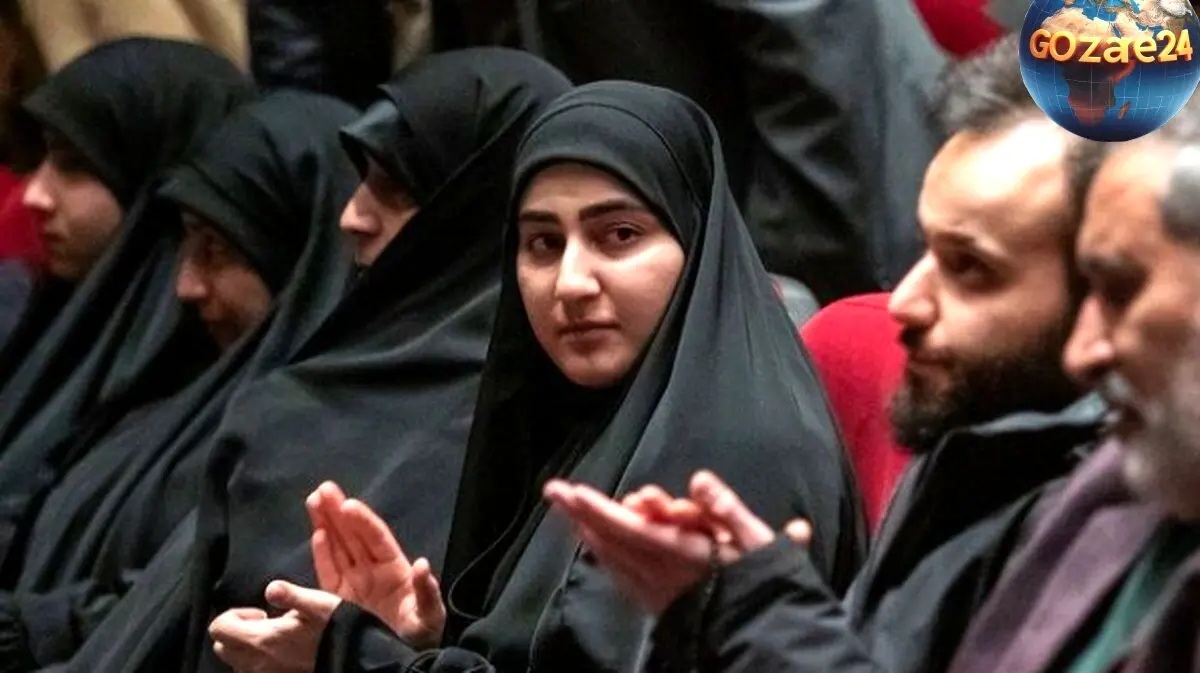 عکس دیدنی؛ زینب سردار سلیمانی در گفت‌وگوی صمیمانه با ژاله صامتی در جشنواره مقاومت ۱۴۰۴
