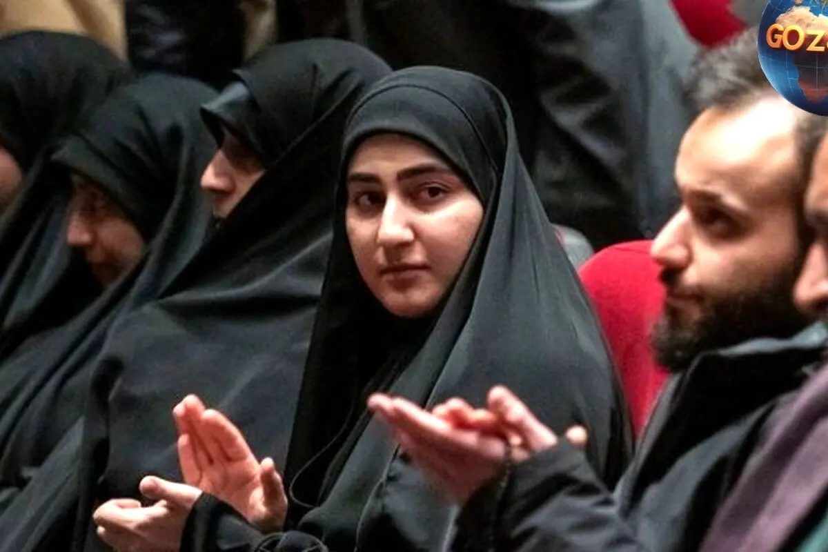عکس دیدنی؛ زینب سردار سلیمانی در گفت‌وگوی صمیمانه با ژاله صامتی در جشنواره مقاومت ۱۴۰۴