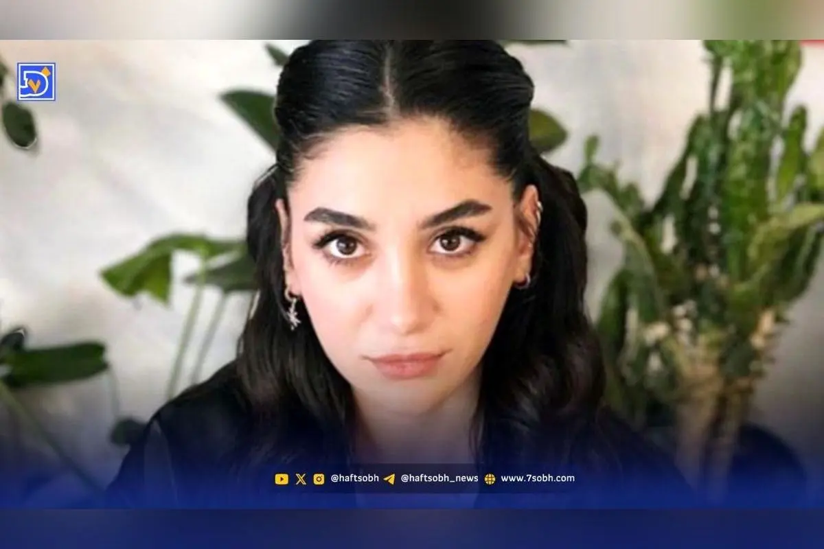ستاره ترک آکباش با انتشار عکس، خبر ازدواجش را اعلام کرد | بیوگرافی و زندگی شخصی بازیگر مشهور ترکیه