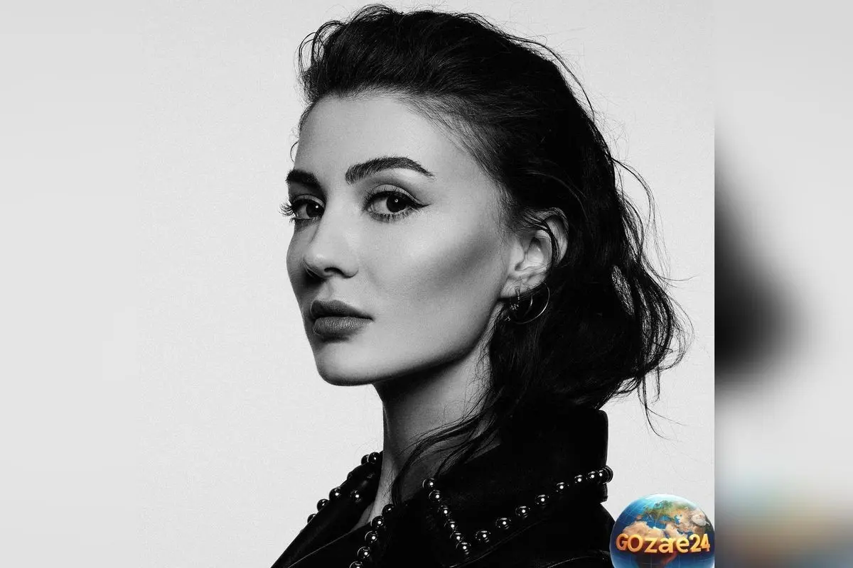 پرتره خاص و جذاب بورجو اوزبرک در زیباترین منظره استانبول: عکس جدید ستاره ترکیه‌ای در کنار مناظر بی‌نظیر