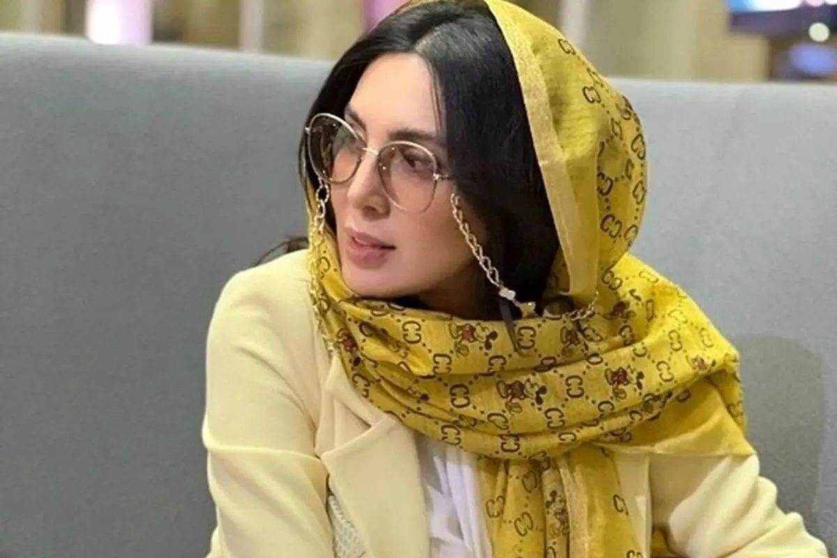 شباهت حیرت‌انگیز لیلا بلوکات با خواهرش نوشا؛ عین سیبی که از وسط نصف شده است!