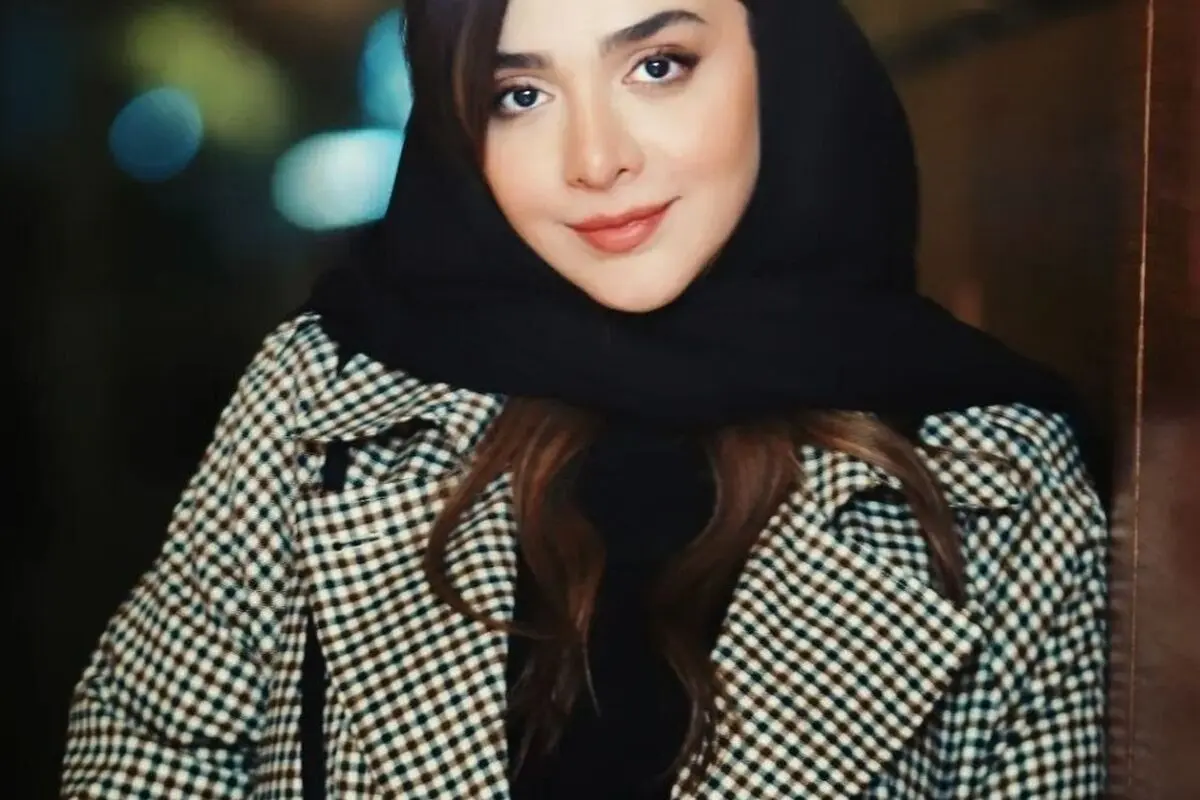 استایل سرتاپا مشکی المیرا دهقانی و دوستانش در مراسم خاص