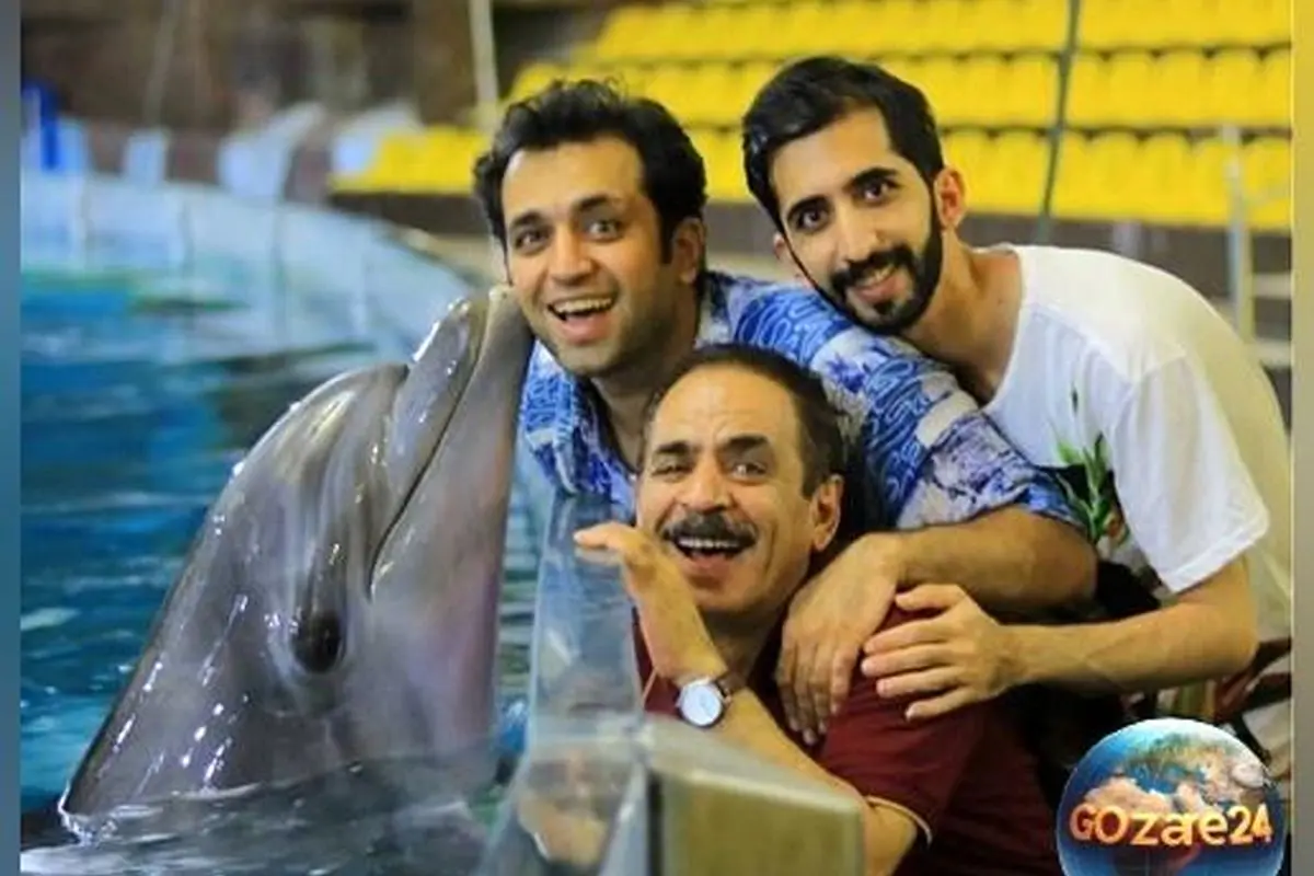 یادی از تیکه‌های خفن قدرت‌الله ایزدی؛ بازیگر "جوکر 2" و راز جوانی ننه‌اش در برنامه تلویزیونی