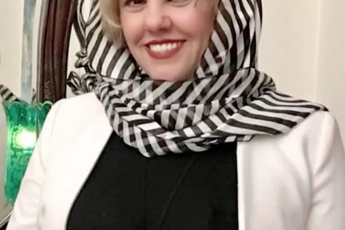زندگینامه افسانه چهره آزاد بازیگر محبوب ایرانی، همسرش شاهرخ فروتنیان و رازهای زندگی شخصی‌اش