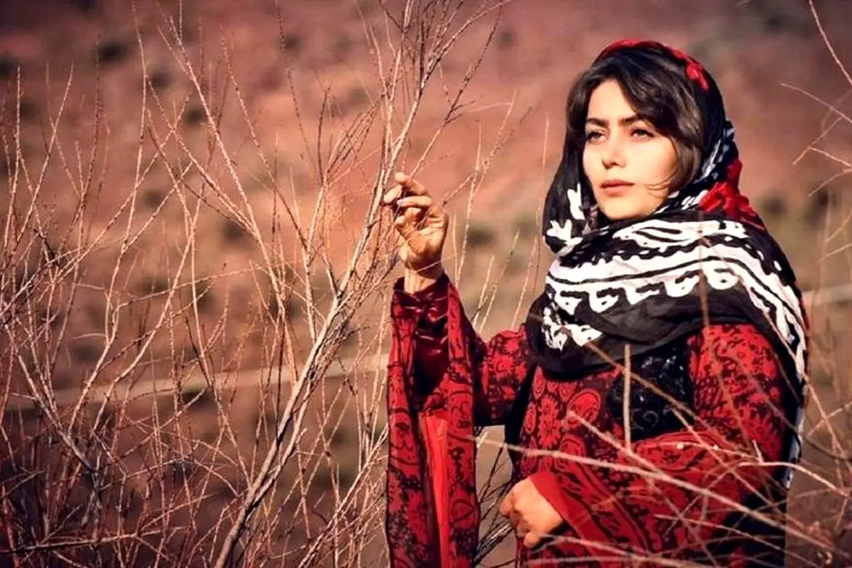 هدیه بازوند بازیگر نون خ با عکس جدید و متفاوت در فضای مجازی، سوژه داغ کاربران شد