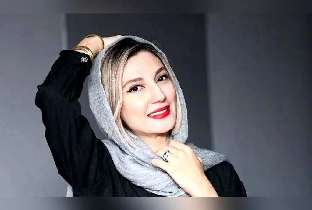 رنگ کابینت آشپزخانه حدیث میرامینی با طراوت و جذابیت بی‌نظیر: راهنمای انتخاب رنگ آبی برای دکوراسیون مدرن