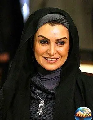 ماه‌چهره خلیلی پس از بازگشت از مکه در کنار بنر خیرمقدم + عکس لباس احرام و یادبودی از روحش شاد