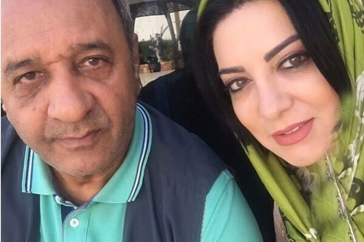 طراحی منزل شاهانه علی اوسیوند «علیِ جان سخت» و همسر هنرمندش حمیرا ریاضی: از بوفه‌های چوبی و مبلمان رنگارنگ تا لوسترهای مجلل و دیوارکوب‌های عتیقه بی‌نظیر