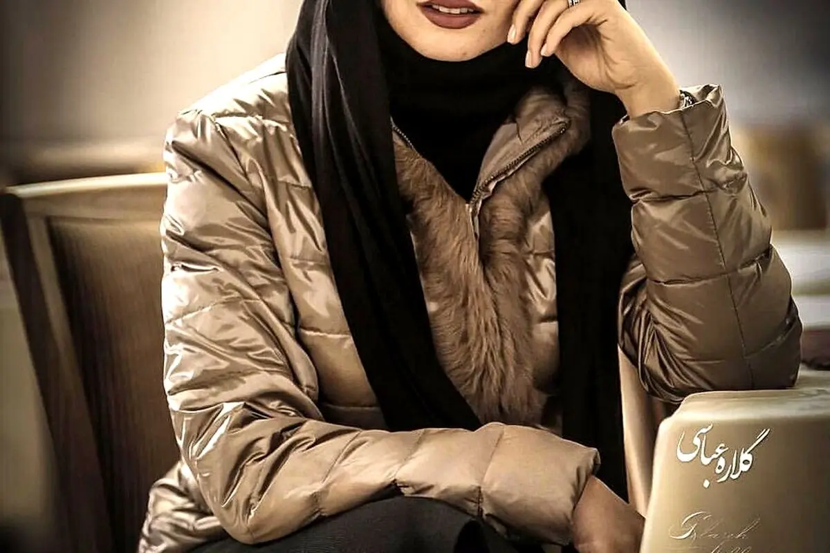 گلاره عباسی با هدیه‌های هنری دست‌ساز استاد ایرانی: تصاویر و جزئیات
