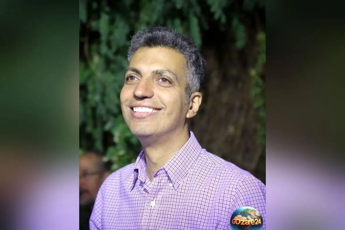 عادل فردوسی‌پور در 51 سالگی با جشن تولد شیک و اروپایی همراه با خانواده و کیک مینیمال | عکس و جزئیات