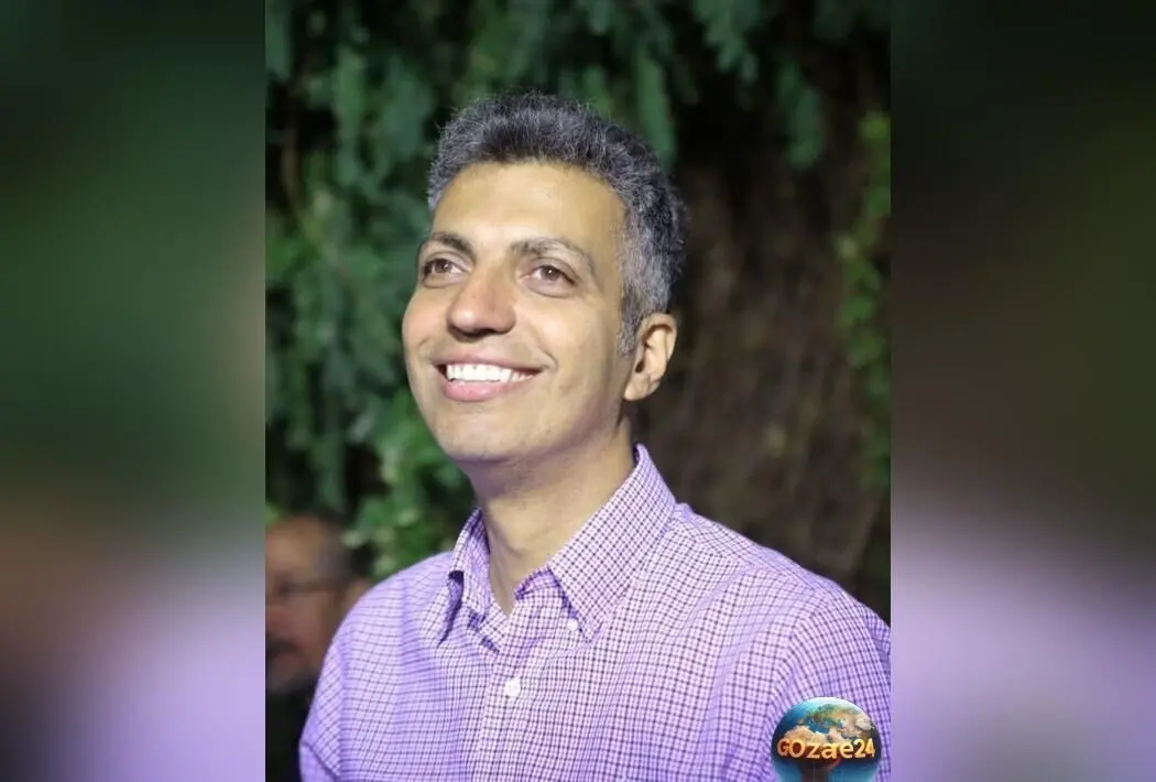 عادل فردوسی‌پور در 51 سالگی با جشن تولد شیک و اروپایی همراه با خانواده و کیک مینیمال | عکس و جزئیات