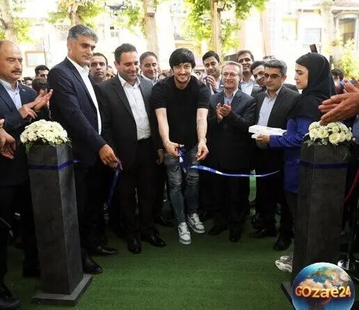 سردار آزمون در گنبد با حضور خانواده و همشهریانش، افتتاح همزمان صرافی، موبایل‌فروشی و دفتر هواپیمایی + تصاویر