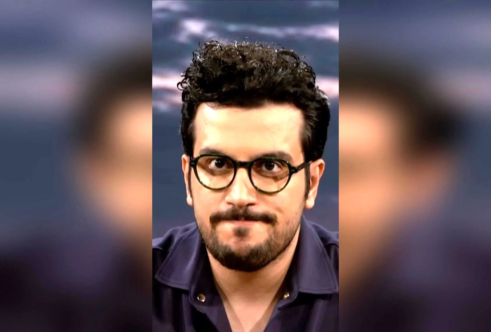 امیرحسین قیاسی (امیرجان) پیشنهاد می‌دهد: فودرو، بدون تخفیف رستوران نرو!  
کشف سرویس جدید اسنپ‌فوده برای کافه‌نشینی و رستوران‌گردی با تخفیف‌های واقعی تا ۵۰٪  
فودرو چیست؟ سرویس نوآورانه اسنپ‌فود برای لذت بردن از غذاهای مورد علاقه‌تان با تخفیف‌های ویژه، فقط