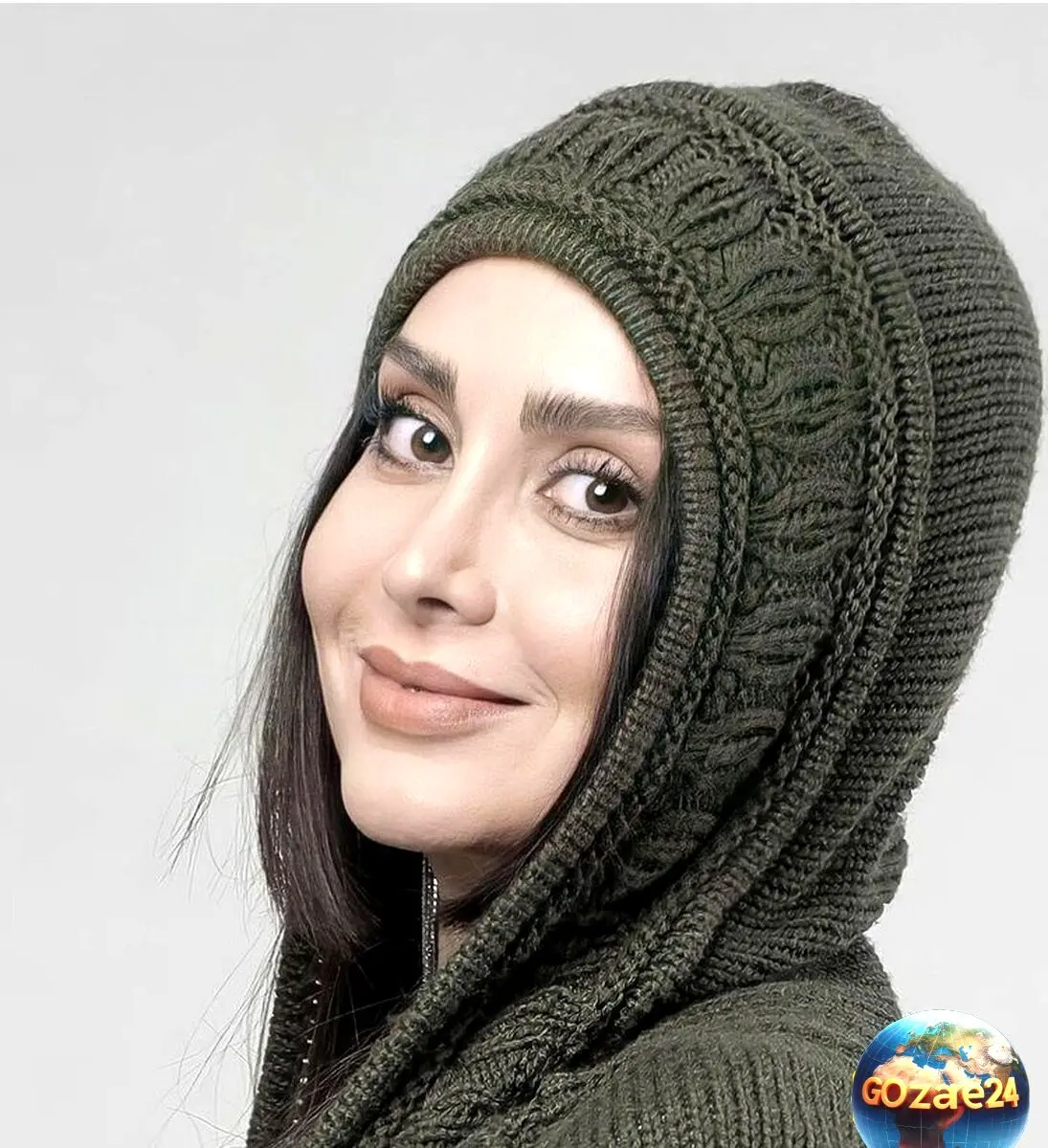 مدل پاییزی مریم خدارحمی با بافت متفاوت و گل من گلی | استایل خاص و متفاوت در فصل پاییز