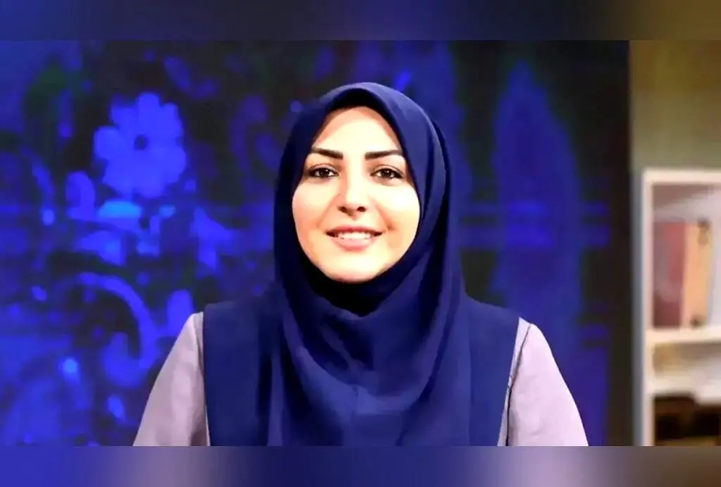 المیرا شریفی‌مقدم در سفر به کرمان و دیدار از ارگ تاریخی بم، کاملا هوایی و جذاب شد