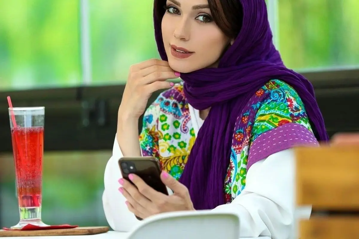 شهرزاد کمالزاده با استایل باکلاس و ماکسیمال، بهترین گزینه برای کافهگردی و قرارهای دوستانه